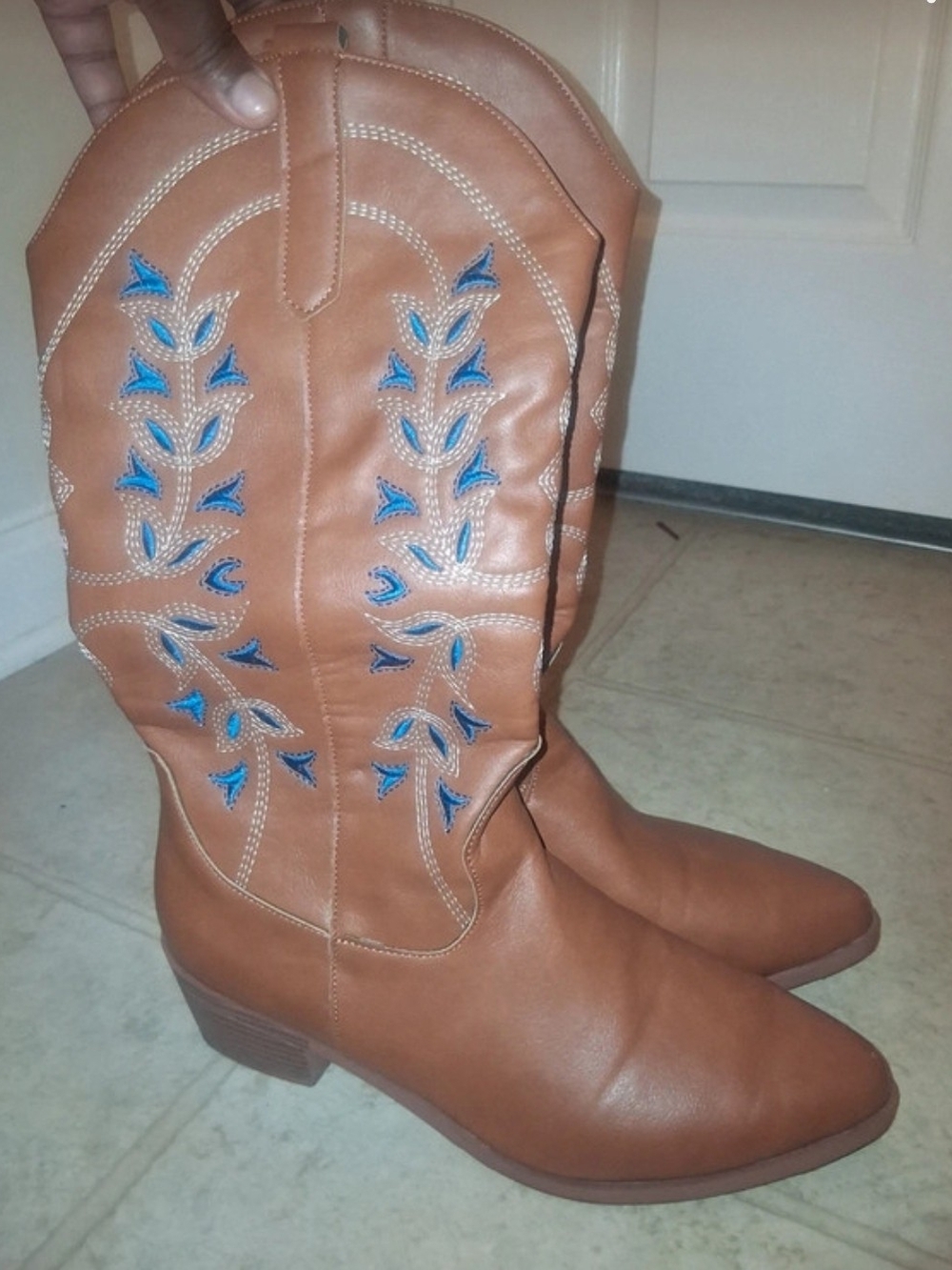 Women's Tan Western Mid-Calf Boots with Blue Embroidery
